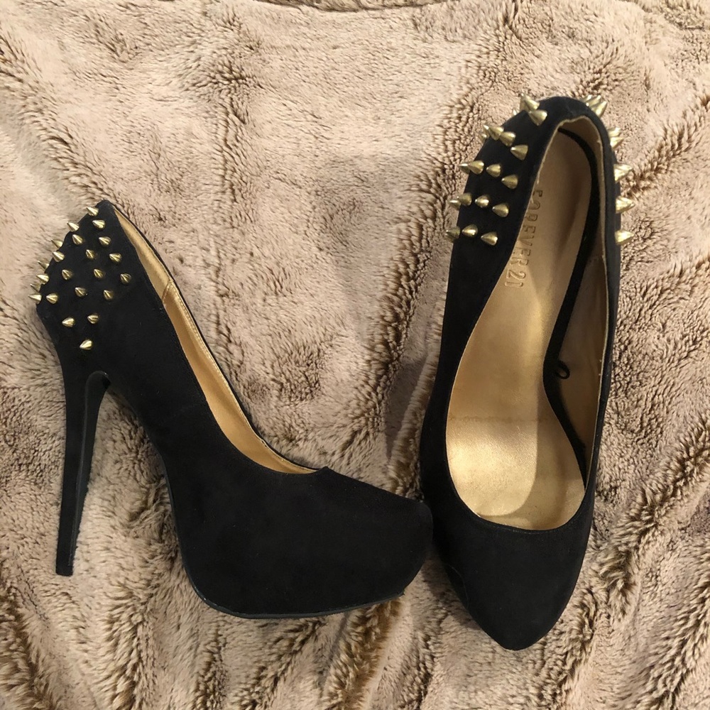 Black Suede Platform Studded Pumps